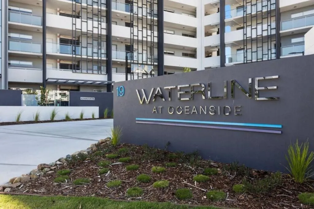 Lakeview Apartment - Birtinya Kawana Waters