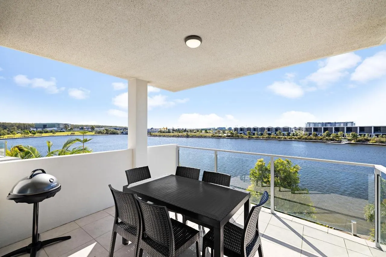 Lakeview Apartment - Birtinya Kawana Waters Avustralya